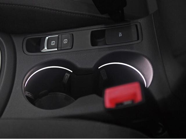 Q3 2.0TFSIクワトロ170PS Sトロニック 4WD 障害物センサー ルーフレール ETC HDDナビ バックカメラ 過給器設定モデル ディスプレイオーディオ 頸部衝撃緩和ヘッドレスト(41枚目)