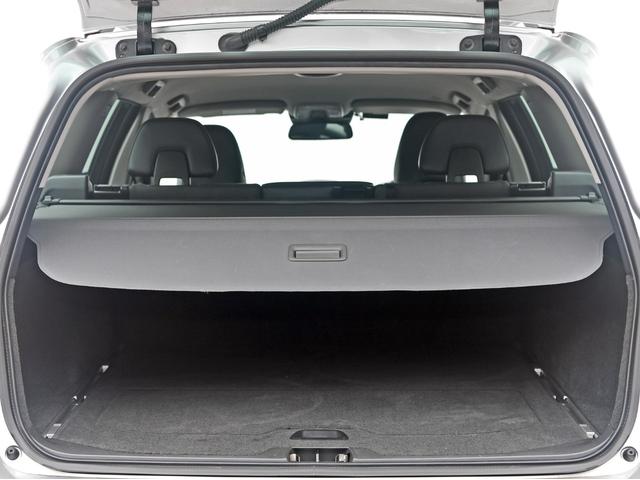 V70 T4 SE ルーフレール 革シート シートヒーター ドライブレコーダー HDDナビ 頸部衝撃緩和ヘッドレスト パワーシート ミュージックサーバー(4枚目)