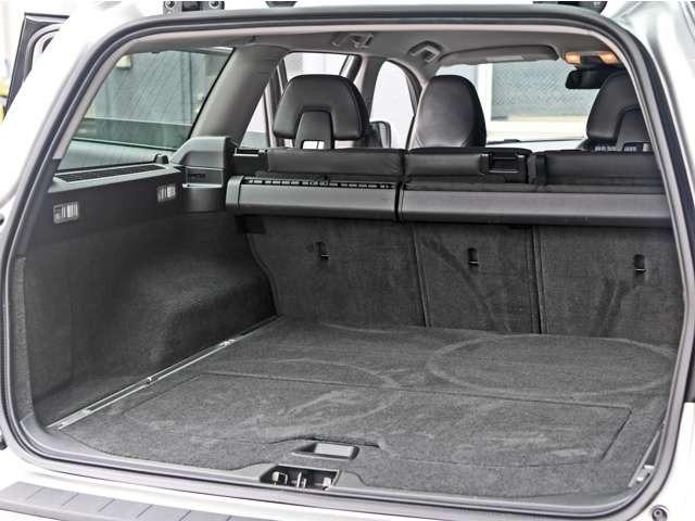 V70 T4 SE ルーフレール 革シート シートヒーター ドライブレコーダー HDDナビ 頸部衝撃緩和ヘッドレスト パワーシート ミュージックサーバー(11枚目)