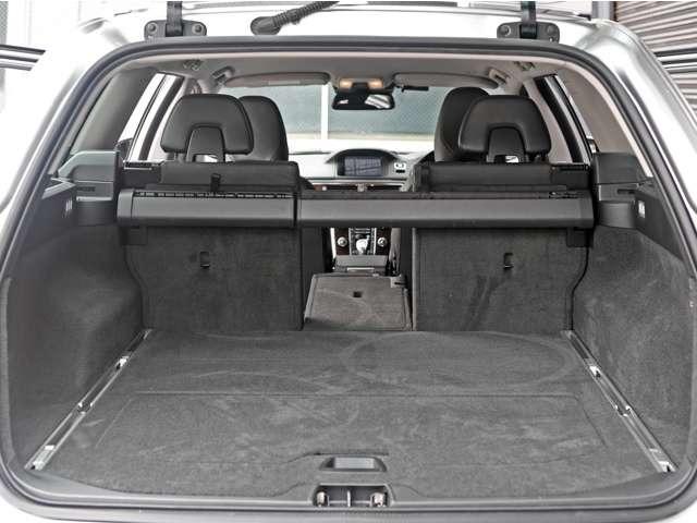 V70 T4 SE ルーフレール 革シート シートヒーター ドライブレコーダー HDDナビ 頸部衝撃緩和ヘッドレスト パワーシート ミュージックサーバー(18枚目)