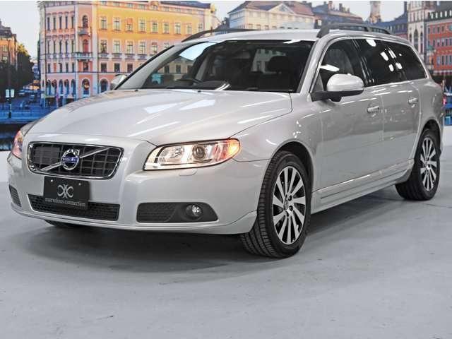 V70 T4 SE ルーフレール 革シート シートヒーター ドライブレコーダー HDDナビ 頸部衝撃緩和ヘッドレスト パワーシート ミュージックサーバー(23枚目)