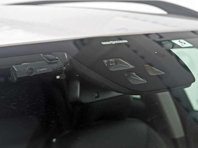 V70 T4 SE ルーフレール 革シート シートヒーター ドライブレコーダー HDDナビ 頸部衝撃緩和ヘッドレスト パワーシート ミュージックサーバー(56枚目)