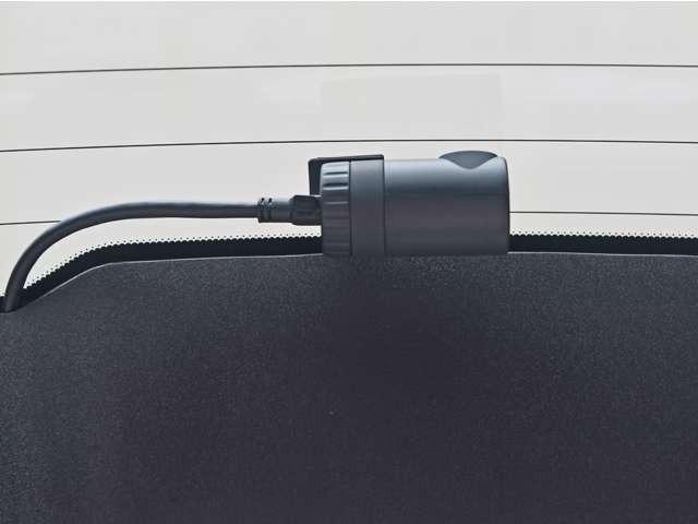 V70 T4 SE ルーフレール 革シート シートヒーター ドライブレコーダー HDDナビ 頸部衝撃緩和ヘッドレスト パワーシート ミュージックサーバー(78枚目)