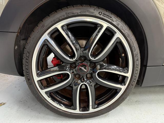 MINI ジョンクーパーワークス クラブマン 4WD 黒革 マルチディスプレイメーター 純正ナビ バックカメラ ACC ヘッドアップディスプレイ ユニオンジャックテール ETC パワーシート フロントシートヒーター パドルシフト(16枚目)