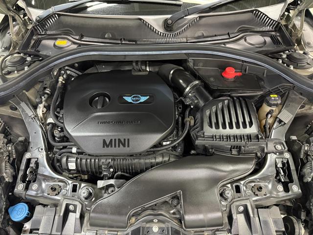 MINI ジョンクーパーワークス クラブマン 4WD 黒革 マルチディスプレイメーター 純正ナビ バックカメラ ACC ヘッドアップディスプレイ ユニオンジャックテール ETC パワーシート フロントシートヒーター パドルシフト(69枚目)