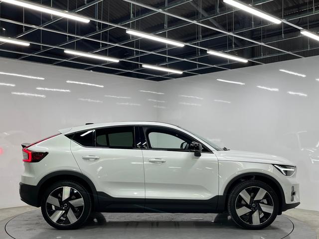 C40リチャージ リチャージ アルティメットシングルモーター アルティメット シングルモーター 禁煙車 サンルーフ 全方位カメラ ナビ ETC ドライブレコーダー レーンアシスト パークアシスト(2枚目)