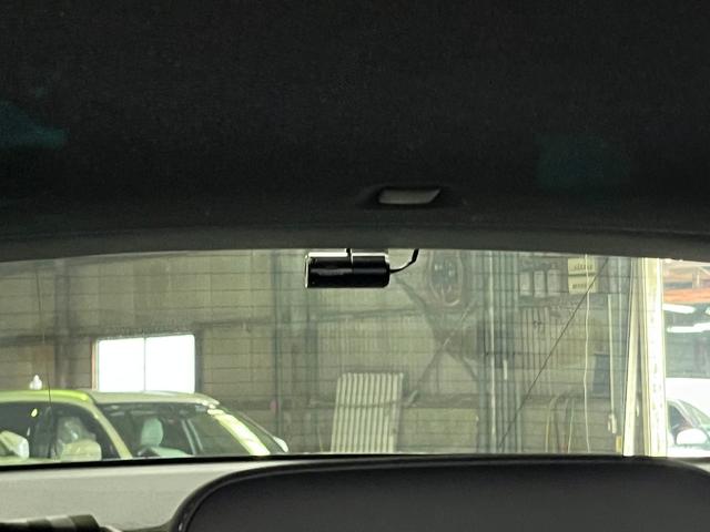 C40リチャージ リチャージ アルティメットシングルモーター アルティメット シングルモーター 禁煙車 サンルーフ 全方位カメラ ナビ ETC ドライブレコーダー レーンアシスト パークアシスト(55枚目)