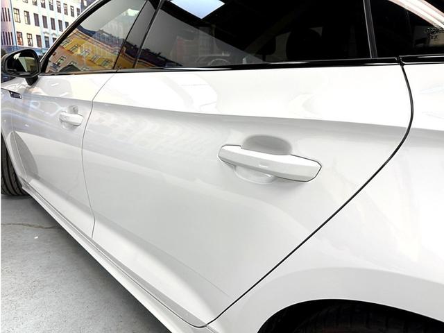 A5スポーツバック ブラックスタイルプラス 限定車 ワンオーナー マトリクスLED ETC 純正アルミホイール ワイヤレスチャージング(22枚目)