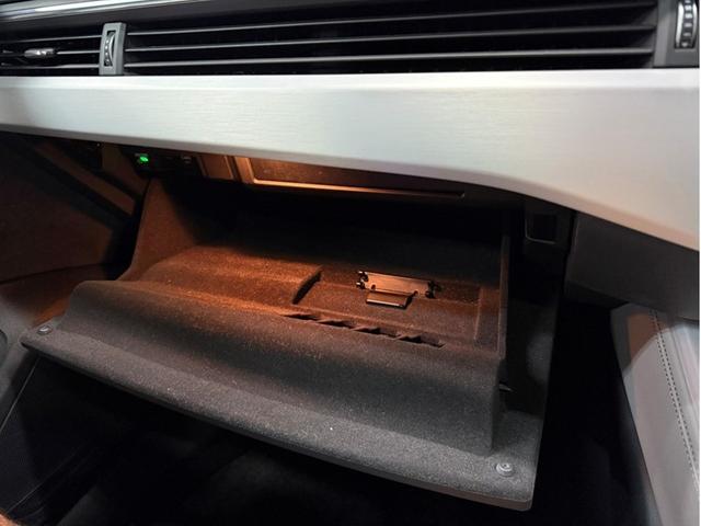 A5スポーツバック ブラックスタイルプラス 限定車 ワンオーナー マトリクスLED ETC 純正アルミホイール ワイヤレスチャージング(64枚目)