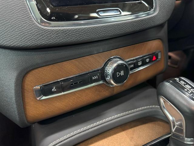 XC90 T6 AWD インスクリプション 4WD 運転支援 SR 黒革 アダプティブクルーズコントロール HUD エアサス 禁煙車(42枚目)