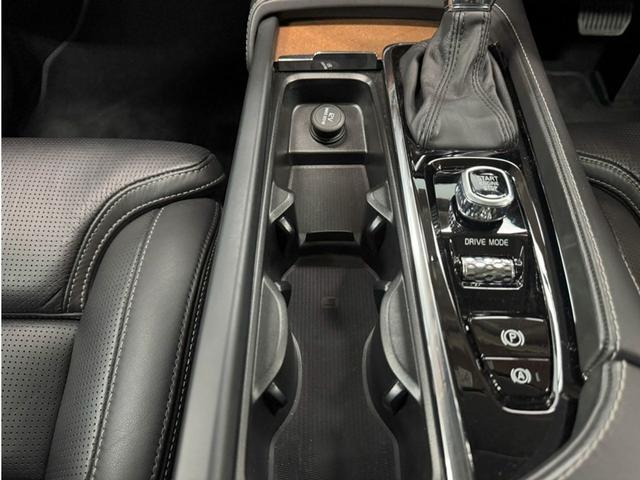 XC90 T6 AWD インスクリプション 4WD 運転支援 SR 黒革 アダプティブクルーズコントロール HUD エアサス 禁煙車(46枚目)