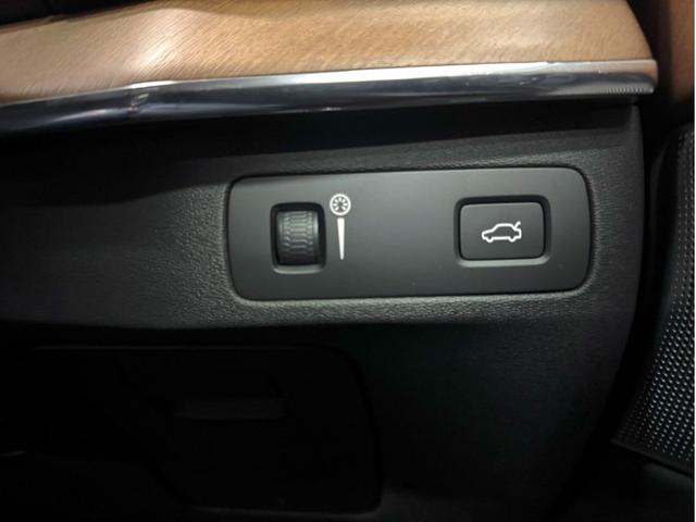XC90 T6 AWD インスクリプション 4WD 運転支援 SR 黒革 アダプティブクルーズコントロール HUD エアサス 禁煙車(47枚目)
