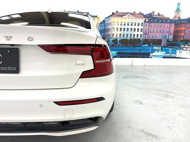 S60 リチャジアルティメットT6AWDプラグインハイブリド ワンオーナー 禁煙車 本革 サンルーフ 全方位カメラ ETC(9枚目)