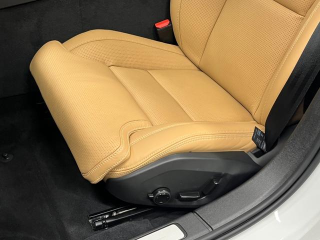 S60 リチャジアルティメットT6AWDプラグインハイブリド ワンオーナー 禁煙車 本革 サンルーフ 全方位カメラ ETC(43枚目)