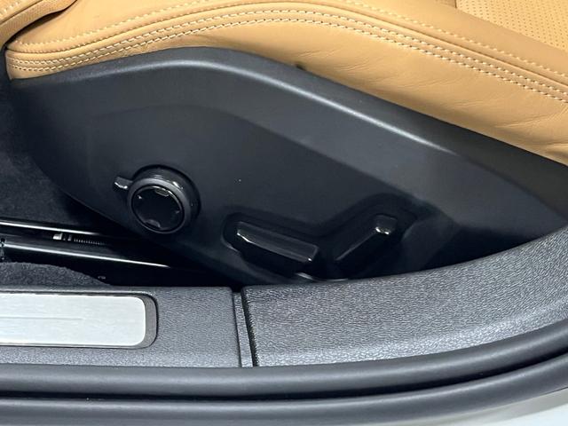 S60 リチャジアルティメットT6AWDプラグインハイブリド ワンオーナー 禁煙車 本革 サンルーフ 全方位カメラ ETC(44枚目)