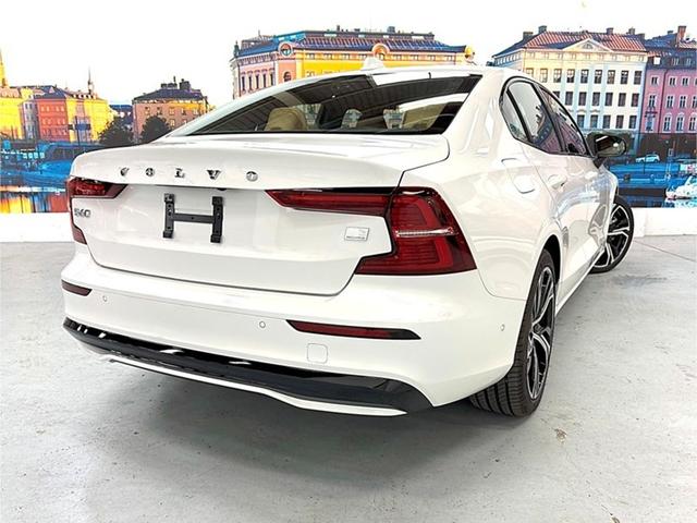 S60 リチャジアルティメットT6AWDプラグインハイブリド ワンオーナー 禁煙車 本革 サンルーフ 全方位カメラ ETC(45枚目)