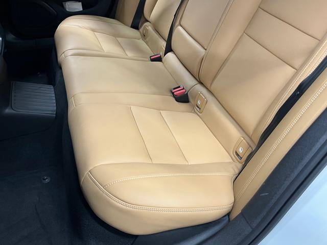 S60 リチャジアルティメットT6AWDプラグインハイブリド ワンオーナー 禁煙車 本革 サンルーフ 全方位カメラ ETC(49枚目)