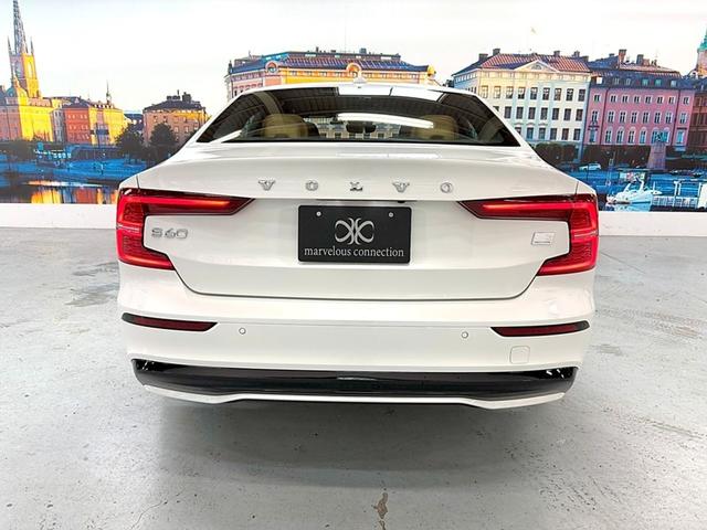 S60 リチャジアルティメットT6AWDプラグインハイブリド ワンオーナー 禁煙車 本革 サンルーフ 全方位カメラ ETC(66枚目)