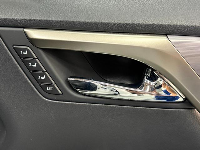 RX RX450h Fスポーツ SR/マクレビ/本革/3眼LED/HUD/後期型/禁煙車/スポーツマフラー(32枚目)