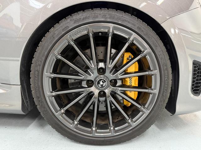 アバルト595 コンペティツィオーネ 茶革 黄色ブレンボキャリパー カーボンミラー ETC ドラレコ 5MT JBLスピーカー カーボンバンパー 純正ディスプレイオーディオ グリージョレコード(20枚目)