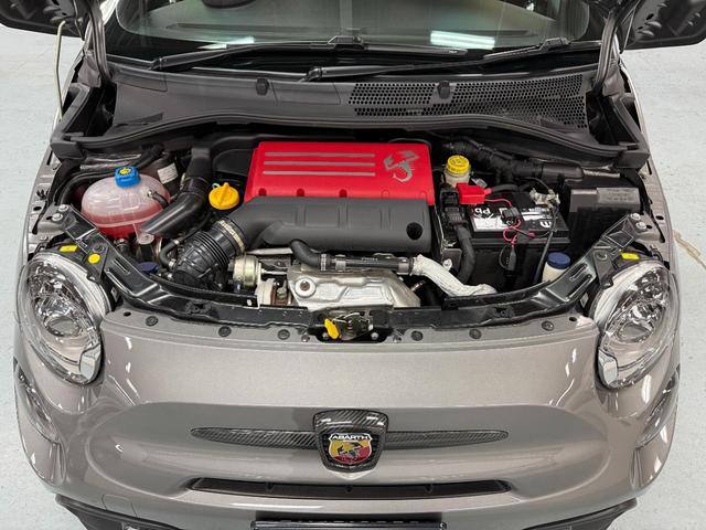 アバルト595 コンペティツィオーネ 茶革 黄色ブレンボキャリパー カーボンミラー ETC ドラレコ 5MT JBLスピーカー カーボンバンパー 純正ディスプレイオーディオ グリージョレコード(55枚目)