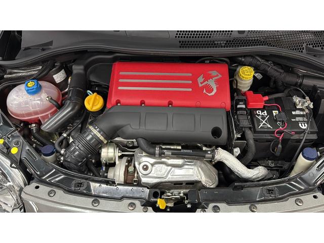 アバルト595 コンペティツィオーネ 茶革 黄色ブレンボキャリパー カーボンミラー ETC ドラレコ 5MT JBLスピーカー カーボンバンパー 純正ディスプレイオーディオ グリージョレコード(57枚目)