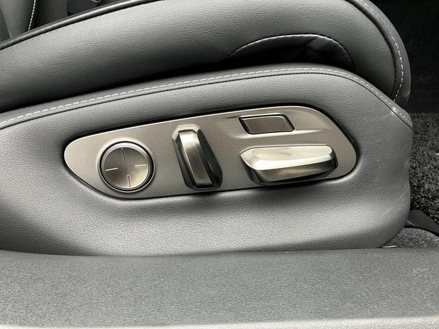 ＬＳ ＬＳ５００　Ｉパッケージ　ムーンルーフ・三眼ＬＥＤヘッドライト・後席リクライニング・パノラミックビュー・ＡＣＣ／ＢＳＭ／ＬＴＡ・ＨＵＤ・全席ヒーター＆ベンチレーション・電動シート＆トランク・純正２０ＡＷ・禁煙（8枚目）