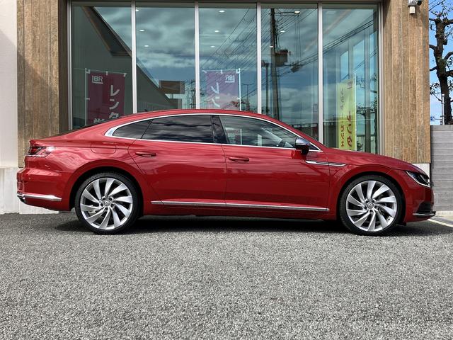 アルテオン ＴＳＩ　４モーション　エレガンス　純正ナビ・アラウンドビューカメラ・黒革電動・シートヒーター・ＬＥＤヘッドライト・ＡＣＣ／ＬＫＡ／ＢＳＭ／ＰＤＣ・衝突軽減装置・電動リアゲート・ＡｐｐｌｅＣａｒＰｌａｙ／ＡｎｄｒｏｉｄＡｕｔｏ・禁煙（31枚目）