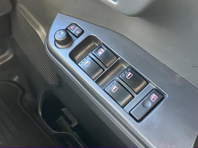 ウェイク LリミテッドSAIII 両側電動スライドドア・純正ナビ・全周囲カメラ・LEDヘッドライト・車線逸脱警報・衝突軽減装置・地デジ/CD/DVD/BTオーディ・バックソナー・後席サンシェード・スマートキー・ETC・禁煙(42枚目)