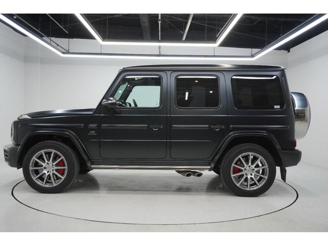 Ｇ６３　レッドキャリパー　ユーザー買取車　３６０°カメラ　レーダー　デジタルインナーミラー　ブルメスターサウンド　シートヒーター　シートエアコン　パワーシート　ＥＴＣ２．０　禁煙車　ＬＥＤライト　純正ナビ(8枚目)