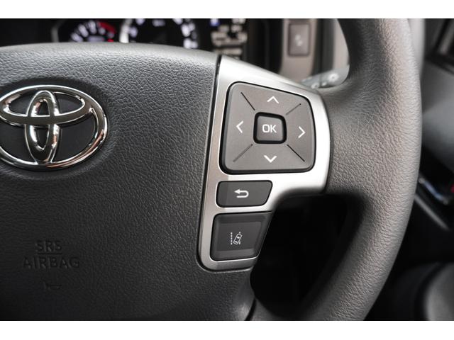 ハイエースワゴン グランドキャビン　登録済未使用車　デジタルインナーミラー　イージークローザー付片側パワースライドドア　ＬＥＤヘッドライト　全方位モニター　バックカメラ　純正アルミホイール　ＥＴＣ２．０　純正７インチナビ　フロアマット（12枚目）