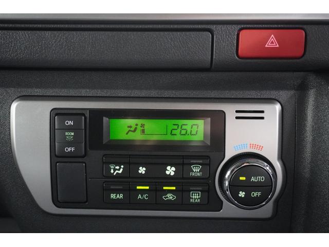 ハイエースワゴン グランドキャビン　登録済未使用車　デジタルインナーミラー　イージークローザー付片側パワースライドドア　ＬＥＤヘッドライト　全方位モニター　バックカメラ　純正アルミホイール　ＥＴＣ２．０　純正７インチナビ　フロアマット（18枚目）