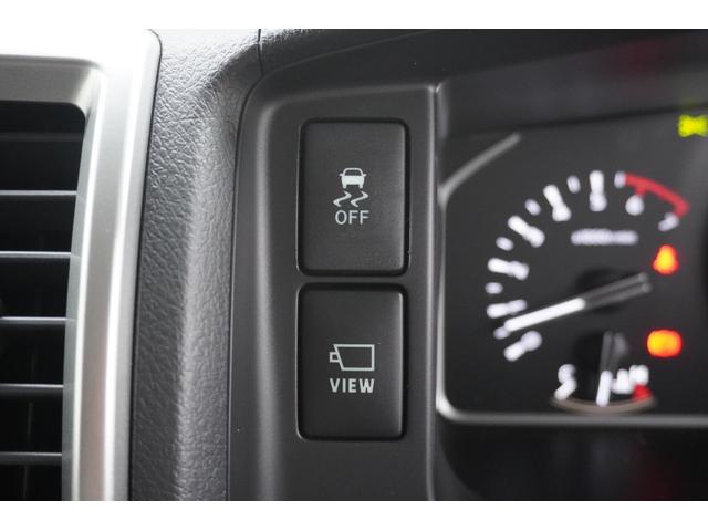 ハイエースワゴン グランドキャビン　登録済未使用車　デジタルインナーミラー　イージークローザー付片側パワースライドドア　ＬＥＤヘッドライト　全方位モニター　バックカメラ　純正アルミホイール　ＥＴＣ２．０　純正７インチナビ　フロアマット（19枚目）