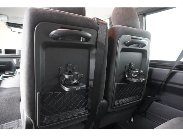 ハイエースワゴン グランドキャビン　登録済未使用車　デジタルインナーミラー　イージークローザー付片側パワースライドドア　ＬＥＤヘッドライト　全方位モニター　バックカメラ　純正アルミホイール　ＥＴＣ２．０　純正７インチナビ　フロアマット（24枚目）