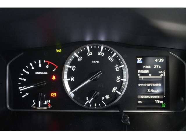 ハイエースワゴン グランドキャビン　登録済未使用車　デジタルインナーミラー　イージークローザー付片側パワースライドドア　ＬＥＤヘッドライト　全方位モニター　バックカメラ　純正アルミホイール　ＥＴＣ２．０　純正７インチナビ　フロアマット（30枚目）