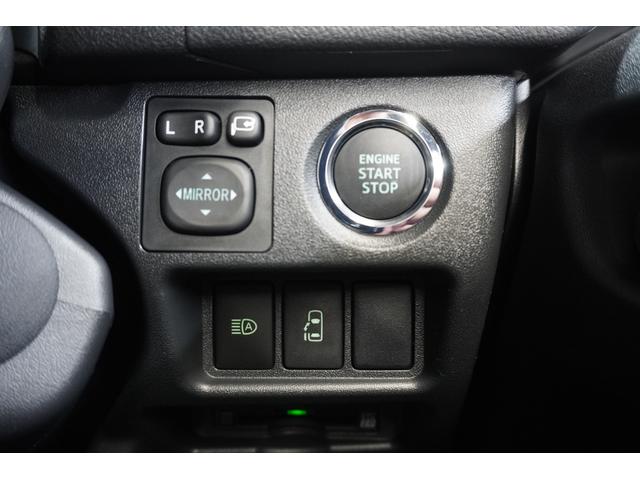 ハイエースワゴン グランドキャビン　登録済未使用車　デジタルインナーミラー　イージークローザー付片側パワースライドドア　ＬＥＤヘッドライト　全方位モニター　バックカメラ　純正アルミホイール　ＥＴＣ２．０　純正７インチナビ　フロアマット（31枚目）