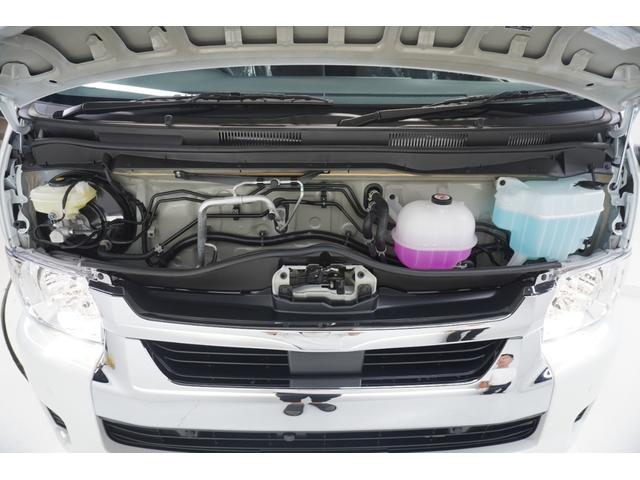 ハイエースワゴン グランドキャビン　登録済未使用車　デジタルインナーミラー　イージークローザー付片側パワースライドドア　ＬＥＤヘッドライト　全方位モニター　バックカメラ　純正アルミホイール　ＥＴＣ２．０　純正７インチナビ　フロアマット（48枚目）