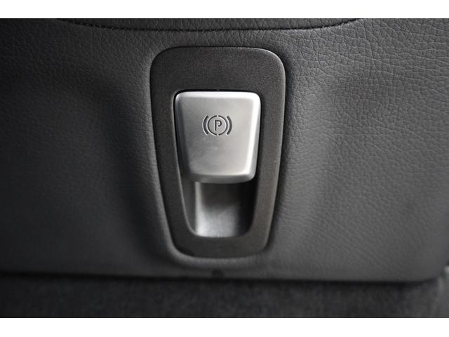 Gクラス G400d AMGライン ユーザー買取車 サンルーフ 黒革シート Burmester メモリー機能付パワーシート 純正ナビ バックカメラ 全方位モニター LEDヘッドライト ドラレコ ベンチレーション シートヒーター 禁煙車(17枚目)