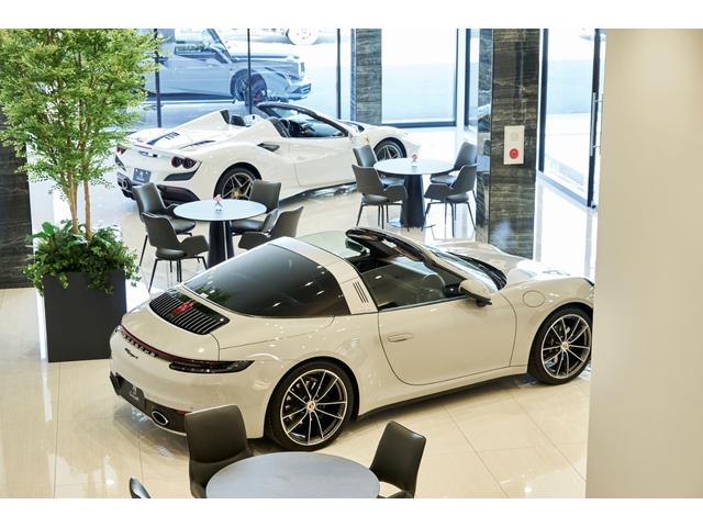 Ｇクラス Ｇ４００ｄ　ＡＭＧライン　ユーザー買取車　ワンオーナー　ＥＤマグノホワイト　限定車　ＡＭＧナイトパッケージ　ホワイトレザーシート　シートヒーター　ベンチレーション　サンルーフ　メモリー機能付Ｐシート　Ｂｕｒｍｅｓｔｅｒ（62枚目）