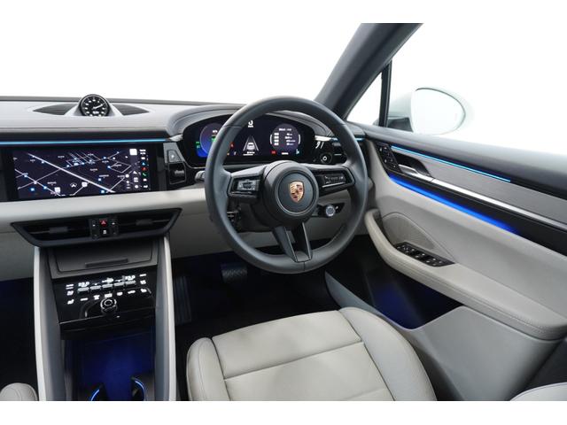 マカンエレクトリック マカン　レザーパッケージ　ＢＯＳＥ　ＰＡＳＭ　１４ＷＡＹパワーシート　２０インチＭａｃａｎＳホイール　マトリックスＬＥＤヘッドライト　シートベンチレーション　スポーツクロノパッケージ　エアクオリティシステム（43枚目）