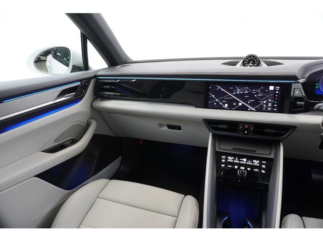 マカンエレクトリック マカン　レザーパッケージ　ＢＯＳＥ　ＰＡＳＭ　１４ＷＡＹパワーシート　２０インチＭａｃａｎＳホイール　マトリックスＬＥＤヘッドライト　シートベンチレーション　スポーツクロノパッケージ　エアクオリティシステム（44枚目）