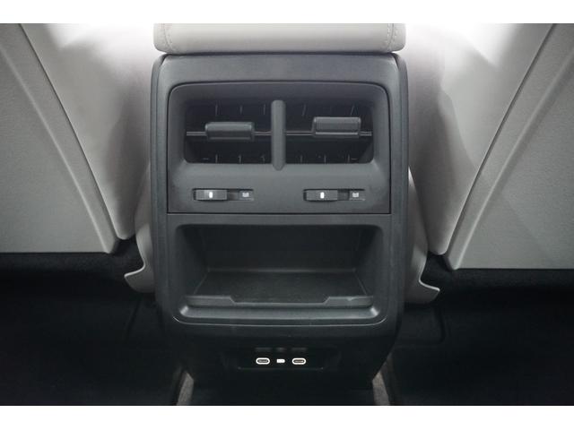 マカンエレクトリック マカン　レザーパッケージ　ＢＯＳＥ　ＰＡＳＭ　１４ＷＡＹパワーシート　２０インチＭａｃａｎＳホイール　マトリックスＬＥＤヘッドライト　シートベンチレーション　スポーツクロノパッケージ　エアクオリティシステム（45枚目）