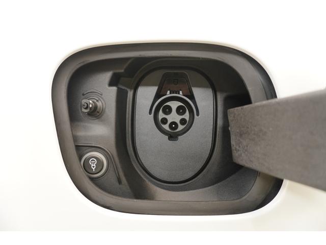 マカンエレクトリック マカン　レザーパッケージ　ＢＯＳＥ　ＰＡＳＭ　１４ＷＡＹパワーシート　２０インチＭａｃａｎＳホイール　マトリックスＬＥＤヘッドライト　シートベンチレーション　スポーツクロノパッケージ　エアクオリティシステム（50枚目）