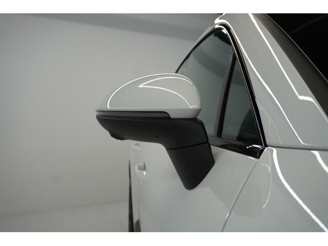 マカンエレクトリック マカン　レザーパッケージ　ＢＯＳＥ　ＰＡＳＭ　１４ＷＡＹパワーシート　２０インチＭａｃａｎＳホイール　マトリックスＬＥＤヘッドライト　シートベンチレーション　スポーツクロノパッケージ　エアクオリティシステム（64枚目）