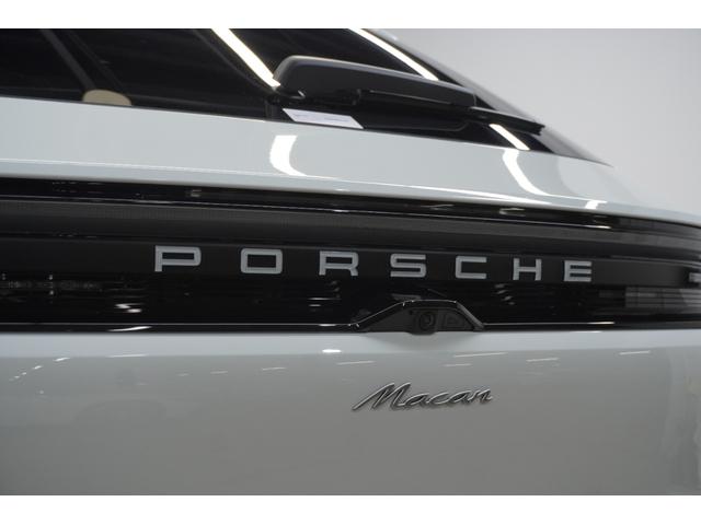 マカンエレクトリック マカン　レザーパッケージ　ＢＯＳＥ　ＰＡＳＭ　１４ＷＡＹパワーシート　２０インチＭａｃａｎＳホイール　マトリックスＬＥＤヘッドライト　シートベンチレーション　スポーツクロノパッケージ　エアクオリティシステム（67枚目）