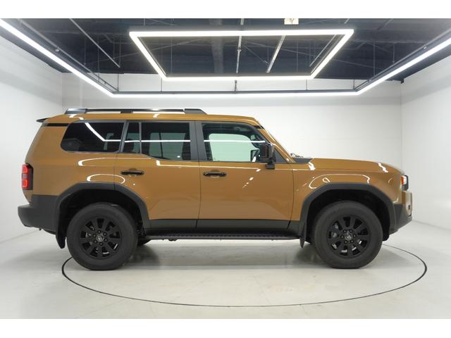 ランドクルーザー２５０ ＶＸファーストエディション　ワンオーナー　１ｓｔエディション限定カラー　ムーンルーフ　ルーフレール　トヨタチームメイト　デジタルインナーミラー　ダークチェスナットブラウンレザーシート　パノラミックビューモニター　ドラレコ（4枚目）