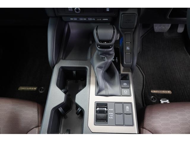 ランドクルーザー２５０ ＶＸファーストエディション　ワンオーナー　１ｓｔエディション限定カラー　ムーンルーフ　ルーフレール　トヨタチームメイト　デジタルインナーミラー　ダークチェスナットブラウンレザーシート　パノラミックビューモニター　ドラレコ（29枚目）