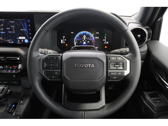 ランドクルーザー２５０ ＶＸ　ワンオーナー　モデリスタパッケージ　デジタルインナーミラー　トヨタチームメイト　１２．３インチディスプレイ　パノラミックビューモニター　フルセグＴＶ　パワーバックドア　パワーシート　ムーンルーフ（10枚目）