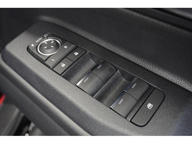 ランドクルーザー２５０ ＶＸ　ワンオーナー　モデリスタパッケージ　デジタルインナーミラー　トヨタチームメイト　１２．３インチディスプレイ　パノラミックビューモニター　フルセグＴＶ　パワーバックドア　パワーシート　ムーンルーフ（17枚目）