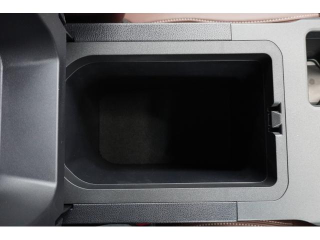 ランドクルーザー２５０ ＶＸファーストエディション　ワンオーナー　１ｓｔエディション限定カラー　ムーンルーフ　ルーフレール　トヨタチームメイト　デジタルインナーミラー　ダークチェスナットブラウンレザーシート　パノラミックビューモニター　パワーバックドア（23枚目）